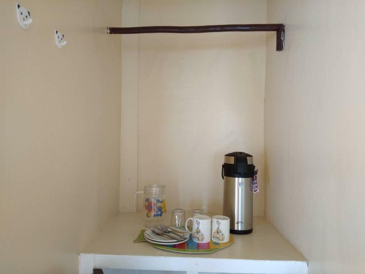 Nelmann'S Nipa Huts Hotel San Vicente  Ngoại thất bức ảnh