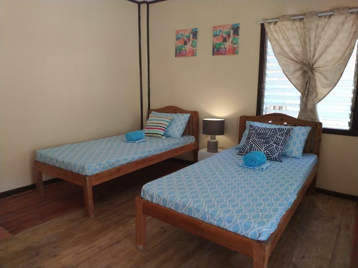 Nelmann'S Nipa Huts Hotel San Vicente  Ngoại thất bức ảnh