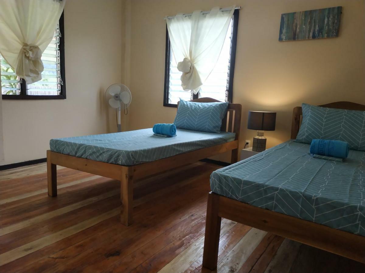 Nelmann'S Nipa Huts Hotel San Vicente  Ngoại thất bức ảnh